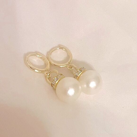 5 for $25 PEARL ROUND DROPS - Picture 3 of 4